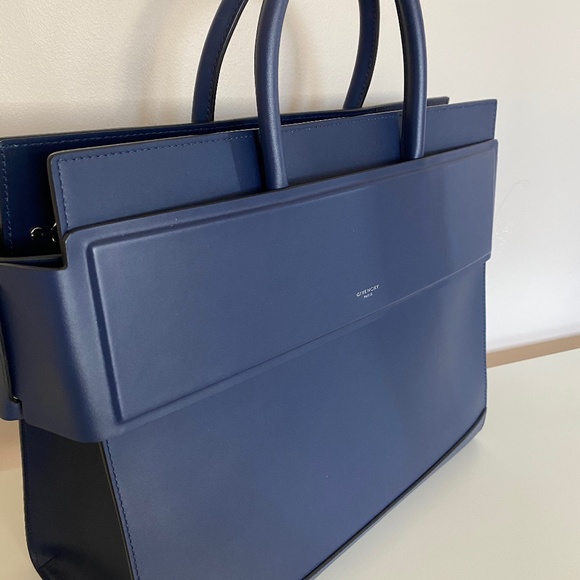 Givenchy Medium Horizon Dark Blue Mastic Bag - Picture 13 of 16